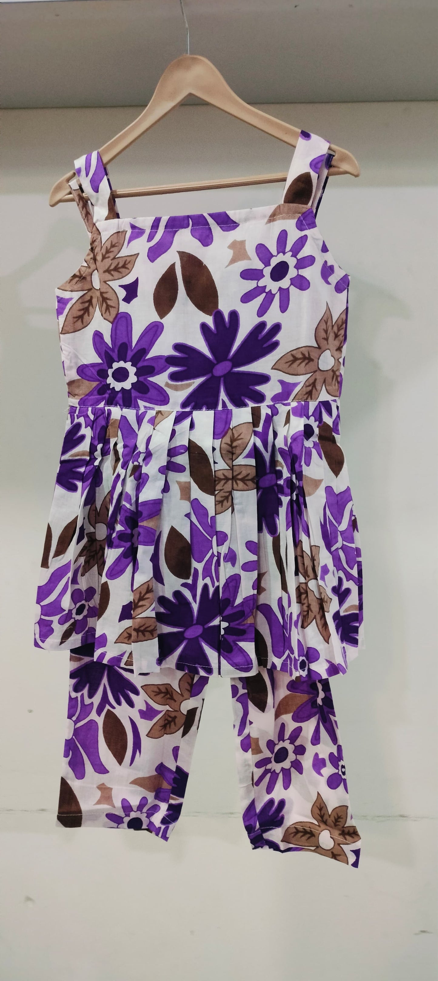 White & Purple Sleevless Coordset